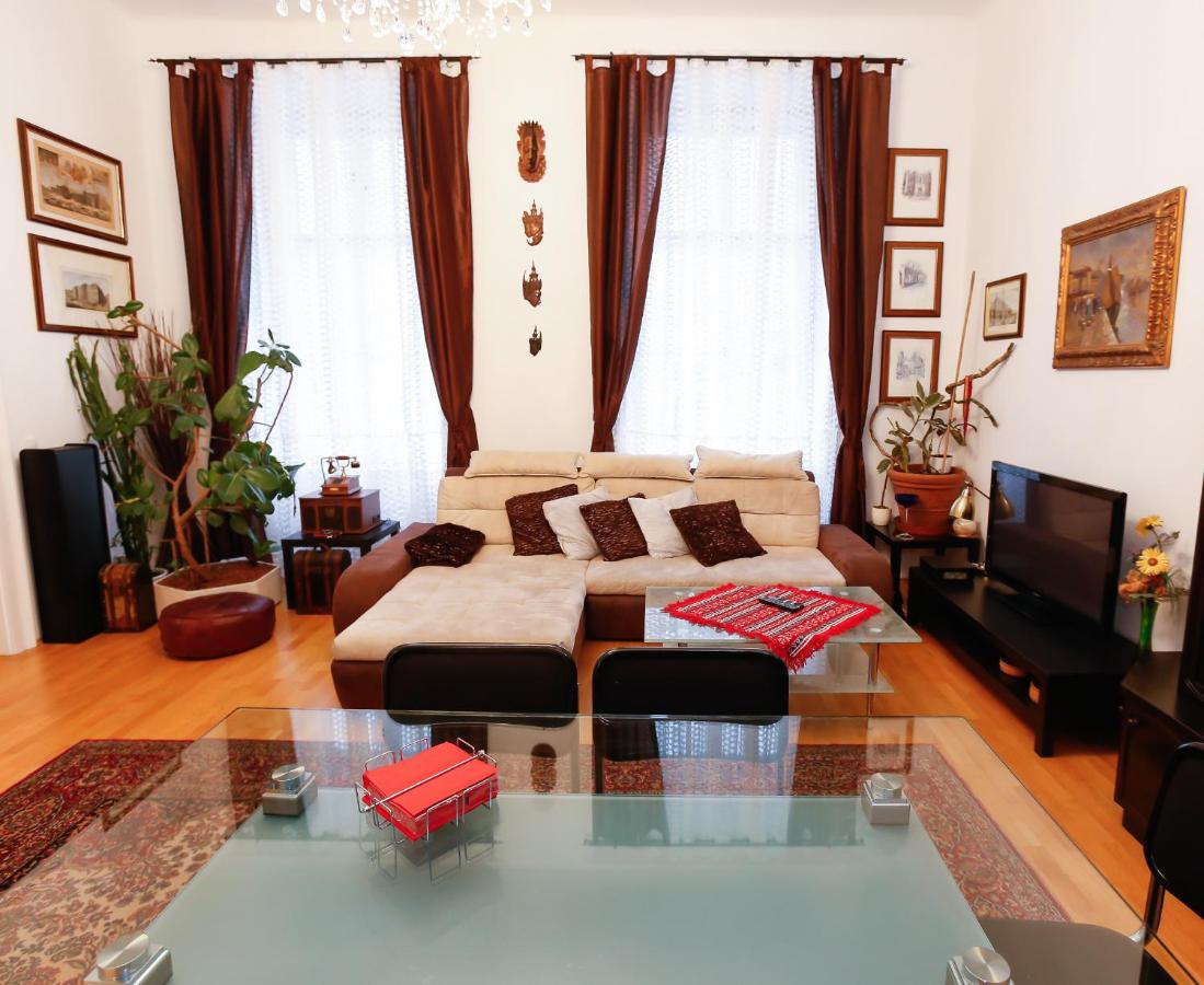Apartments Opera Vienna Esterno foto