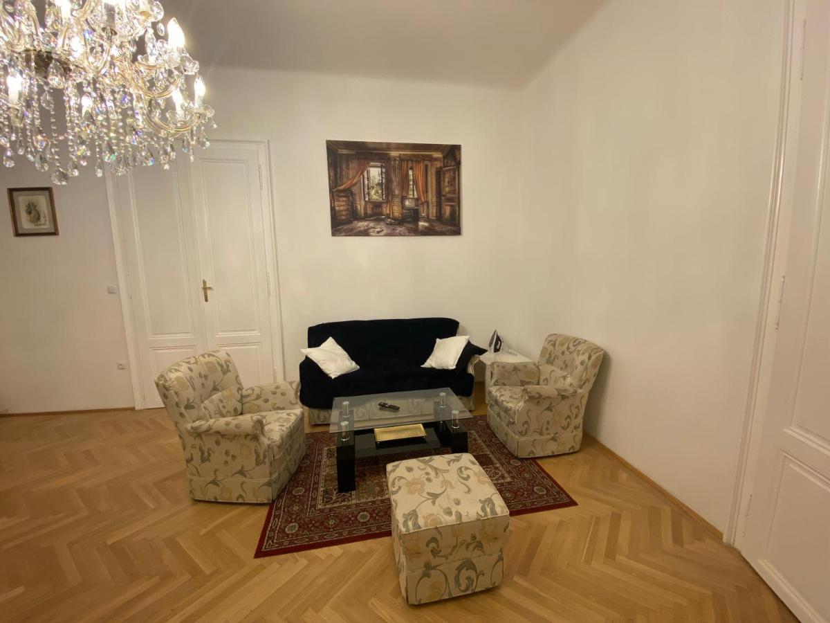 Apartments Opera Vienna Esterno foto